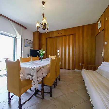 Apartment Cibu With Sea View