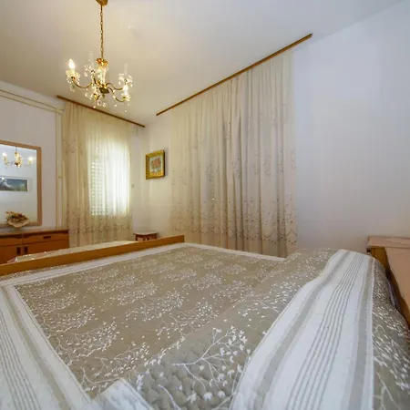Apartment Cibu With Sea View