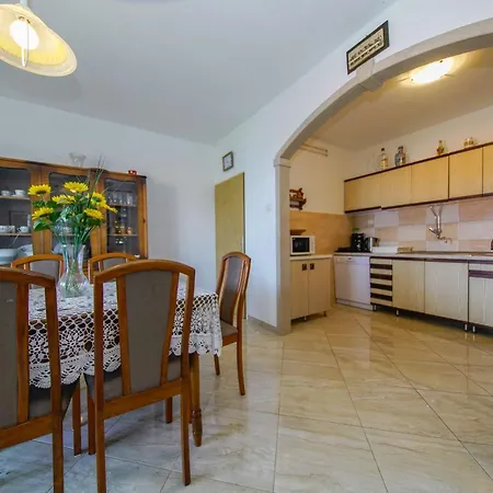Cibu With Sea View Apartment